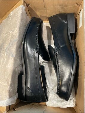 Rockport Men’s Black Leather Slip-On Loafers